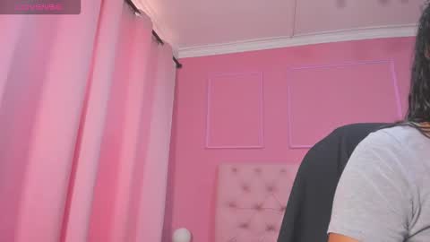 Yeileen online show from March 13, 9:51 pm