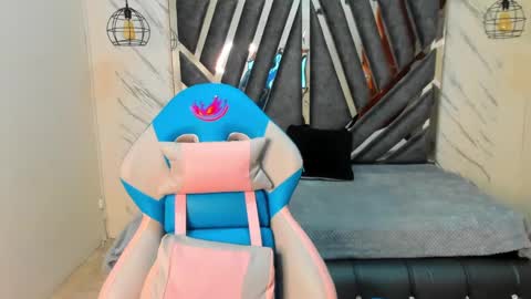 sweet_venus4 online show from March 12, 11:20 am