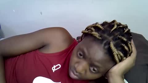 sweet_zarah online show from February 1, 2:41 am