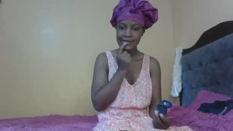 zellate online show from April 13, 11:36 am