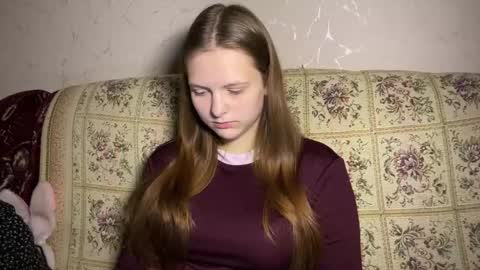 ELYA online show from January 13, 9:33 pm