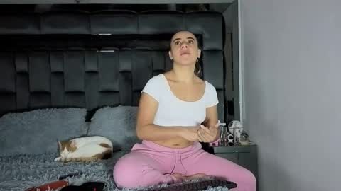 sweetblonde777 online show from May 13, 2:43 am