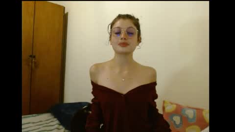 sweetcalm_ online show from March 24, 4:07 am