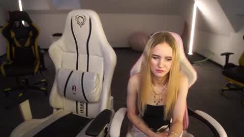 Amelia online show from September 14, 10:38 am