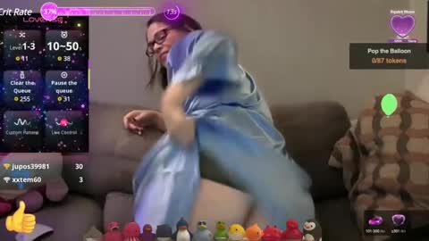 Eileen online show from March 6, 7:03 am