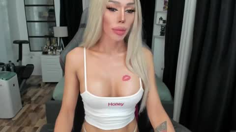 CANDACE online show from February 17, 1:21 pm