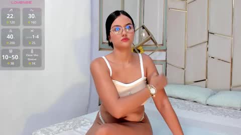 Snapshot of sweetgirl4u_ chatting on March 11, 2:18 pm MIA  online show from March 11, 2:18 pm