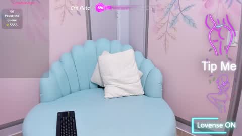 Snapshot of sweetgirl4u_ chatting on February 9, 10:31 am MIA  online show from February 9, 10:31 am