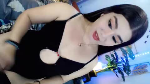 May online show from April 3, 11:11 pm