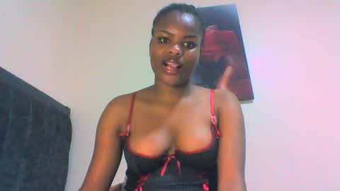 sweetie lee online show from February 25, 2:26 am