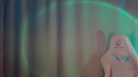 Annie online show from September 22, 7:29 pm