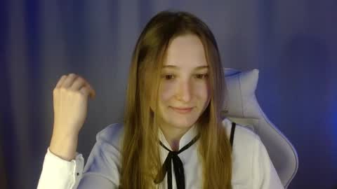 Annie online show from September 8, 7:46 pm