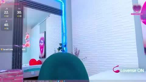 Snapshot of sweetieandjuiicy chatting on February 26, 7:32 pm Call me Nataly  online show from February 26, 7:32 pm