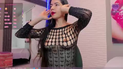 Snapshot of sweetieandjuiicy chatting on March 3, 1:23 pm Call me Nataly  online show from March 3, 1:23 pm