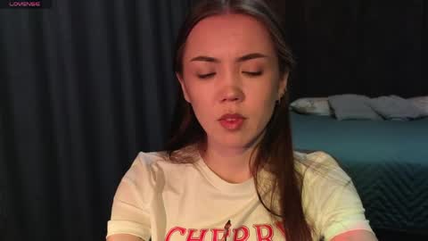 sweetieee_kira online show from April 14, 3:10 am