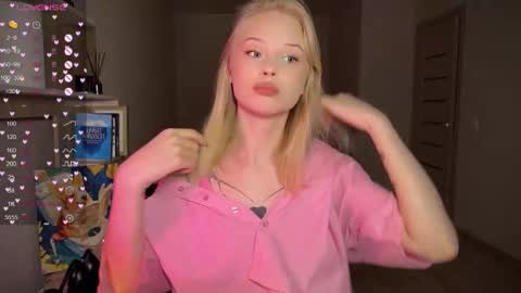 sweetie Lisa3 online show from October 13, 3:19 am