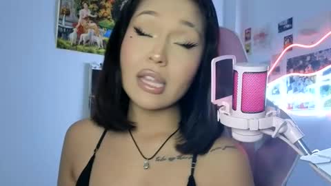 SweetJess online show from March 19, 6:30 am