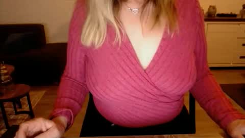 Sweetjuice online show from December 16, 4:57 pm