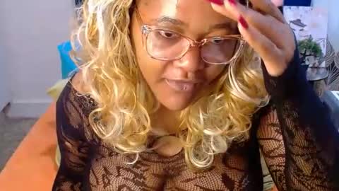 sweetjuicypussy97 online show from June 18, 7:30 pm