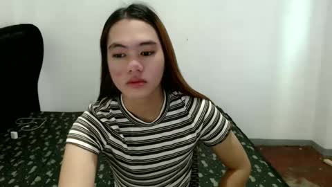 SWEET KEYA online show from May 18, 2:54 am