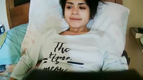 sweetlatinafit online show from April 15, 2:20 pm