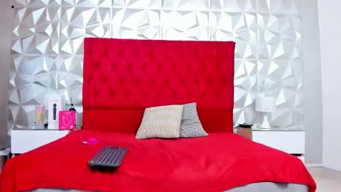 Lauren online show from January 15, 6:00 am