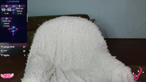 SweetLedySelin online show from October 15, 7:04 pm