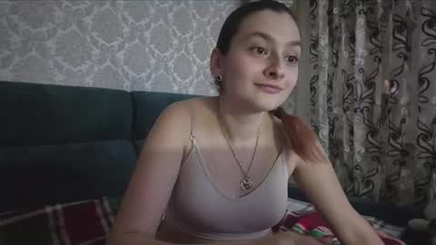 sweetliaison online show from December 22, 7:42 pm