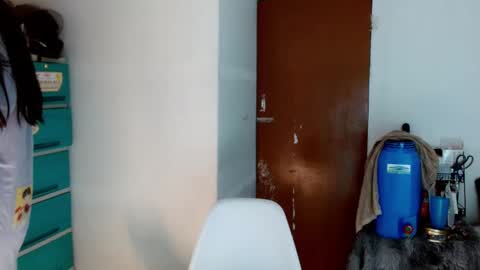 Lilly online show from January 12, 12:23 pm