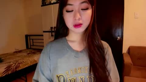 Snapshot of sweetlovepinay04 chatting on October 23, 4:58 am Zoe online show from October 23, 4:58 am