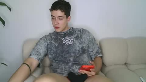 sweetmatias21 online show from April 8, 2:36 am