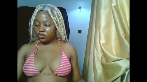 sweetmila9 online show from June 27, 12:22 pm