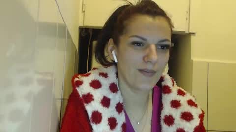 maria online show from April 24, 2:13 am