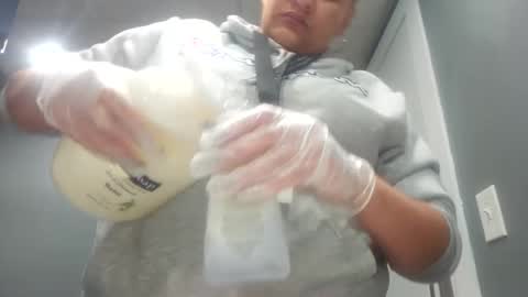 sweetp3ach29 online show from January 12, 2:03 am