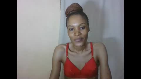 ESTHER online show from April 19, 6:10 pm