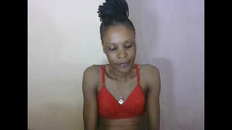 ESTHER online show from September 25, 6:26 pm