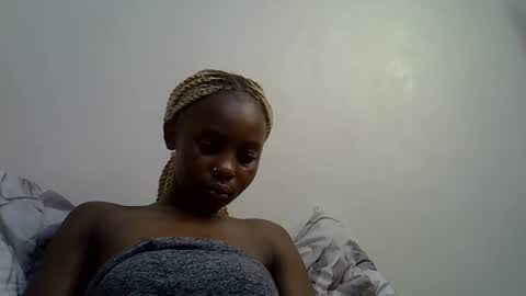 Lilly online show from March 27, 5:46 am