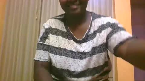 Rose Watetu online show from February 7, 9:51 pm