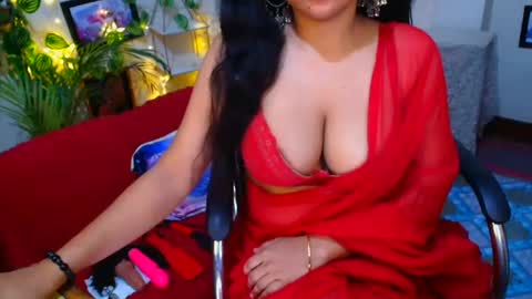 Snapshot of sweetsour18 chatting on September 21, 12:58 am SweetSour online show from September 21, 12:58 am