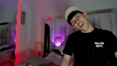 sweett_candy2 online show from May 10, 1:45 am