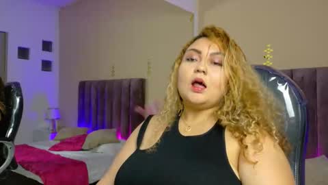 sweett rose   online show from December 20, 3:57 am