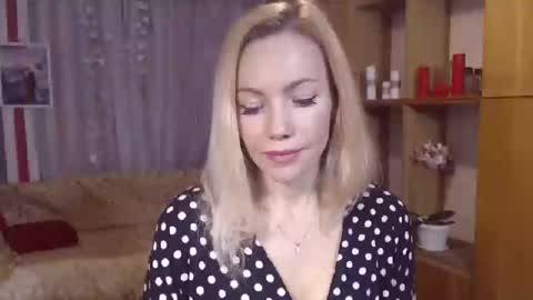 Sweety friend online show from December 6, 9:40 pm