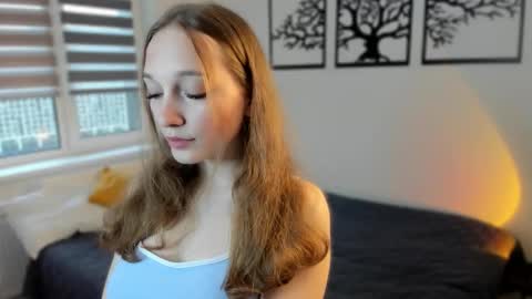 Bella . online show from September 14, 2:51 pm