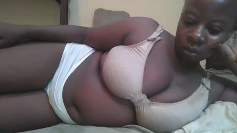 sweetyass25 online show from March 9, 5:34 am