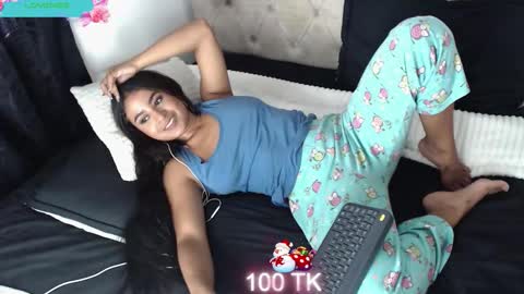 yaya online show from November 7, 6:32 pm