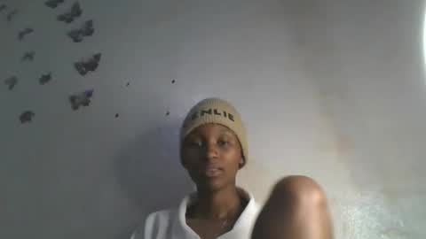 Snapshot of sweetypussy01 chatting on October 15, 6:53 pm sweetypussy01 online show from October 15, 6:53 pm