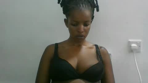 Snapshot of sweetz_candice chatting on October 20, 1:16 pm sweetz_candice online show from October 20, 1:16 pm