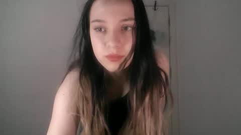 nur online show from November 23, 5:00 pm