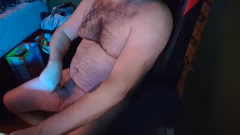 Snapshot of swollverine chatting on October 15, 4:16 am swollverine online show from October 15, 4:16 am