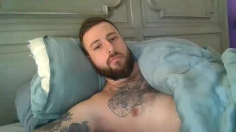 swoozy_ online show from November 28, 7:21 pm